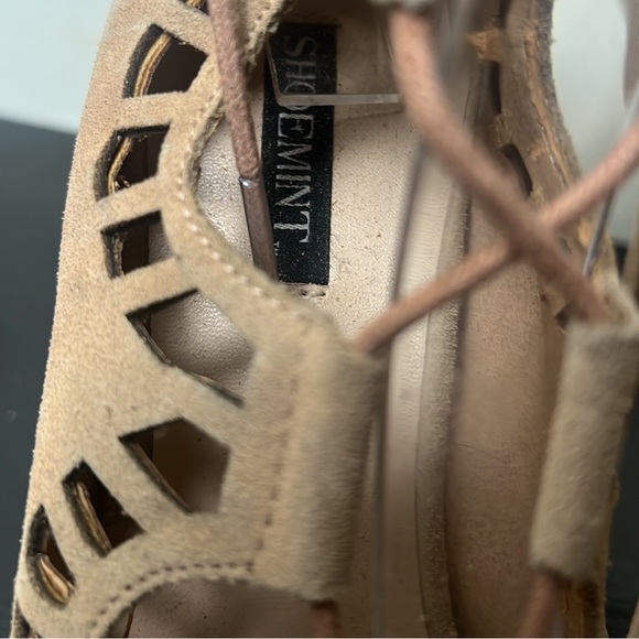 Shoemint Nude Curved Cut Outs Sandals 8 - Picture 12 of 12